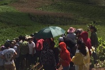 Phát hiện thi thể người đàn ông ở bìa rừng với nhiều vết thương