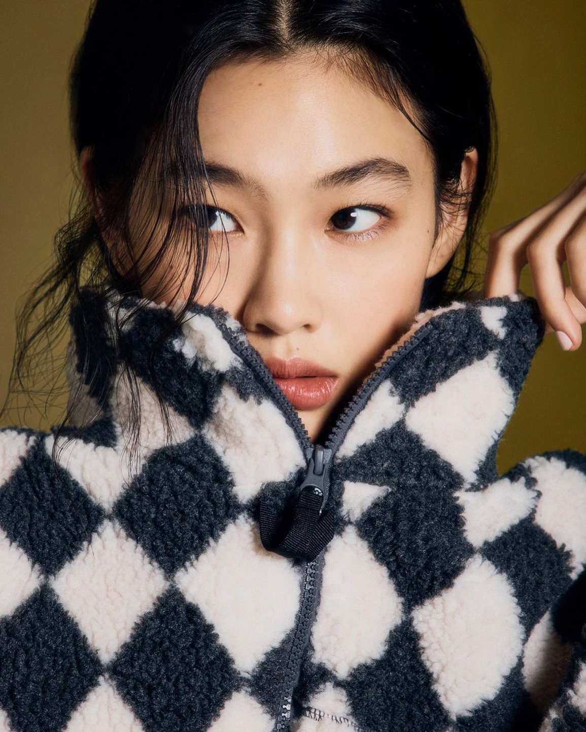 Jung Ho Yeon của Trò chơi con mực lộ dáng gầy gò, tiều tụy - 9 Jung Ho Yeon của Trò chơi con mực lộ dáng gầy gò, tiều tụy - 9