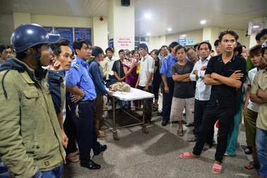 Nghi tiêm nhầm thuốc, người nhà gây náo loạn bệnh viện