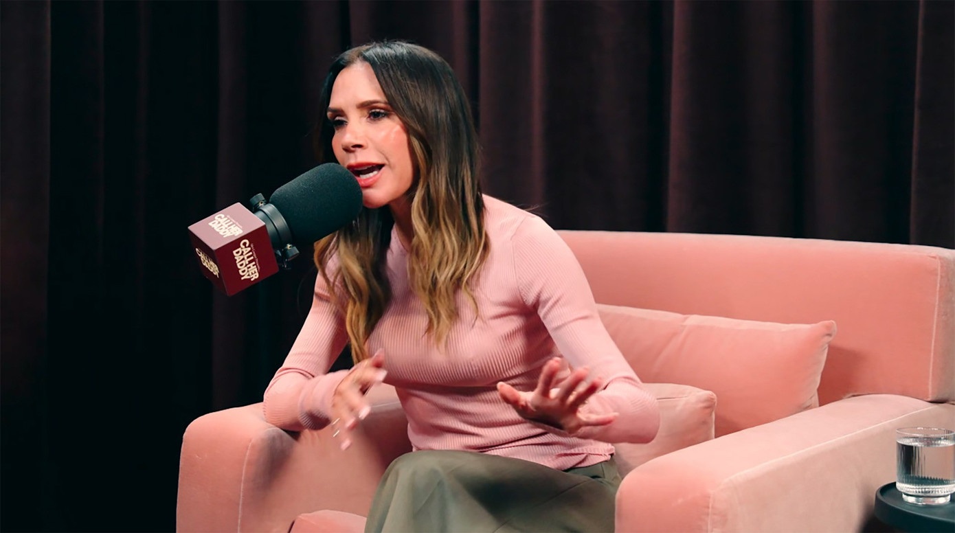 Sau 20 năm, Victoria Beckham trải lòng về sóng gió ngoại tình của David - 1