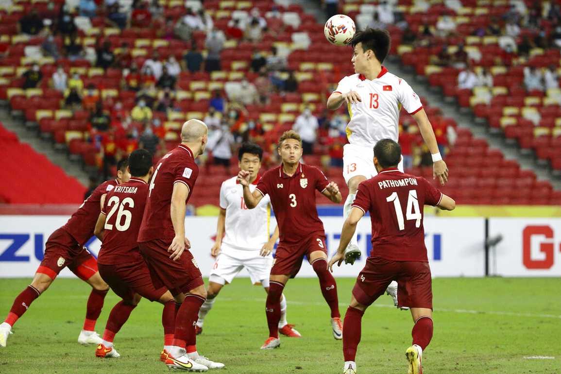 Thắng đậm Indonesia, Thái Lan tiến gần đến ngôi vô địch AFF Cup 2020 - 3 Thắng đậm Indonesia, Thái Lan tiến gần đến ngôi vô địch AFF Cup 2020 - 3