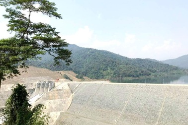 Thủy điện Sông Bung 2 được phép tích nước nhưng... không có nước để tích