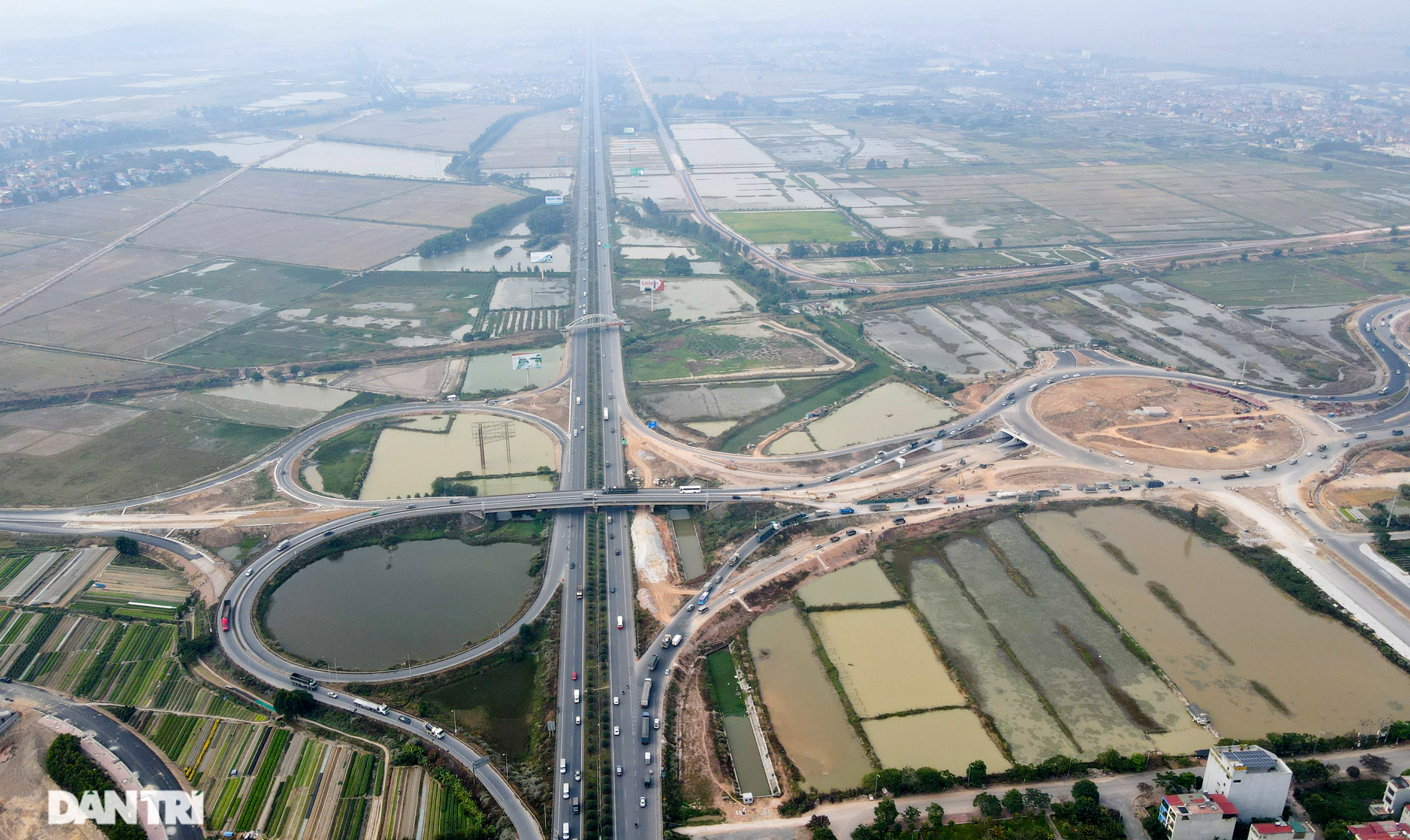 Loạt công trình giao thông trăm tỷ chạy đua với Tết - 1 Loạt công trình giao thông trăm tỷ chạy đua với Tết - 1
