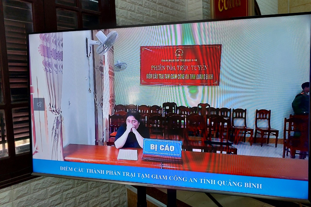 Đang nợ án, vẫn tiếp tục ăn mặc đẹp, đi xe sang để lừa đảo - 2 Đang nợ án, vẫn tiếp tục ăn mặc đẹp, đi xe sang để lừa đảo - 2