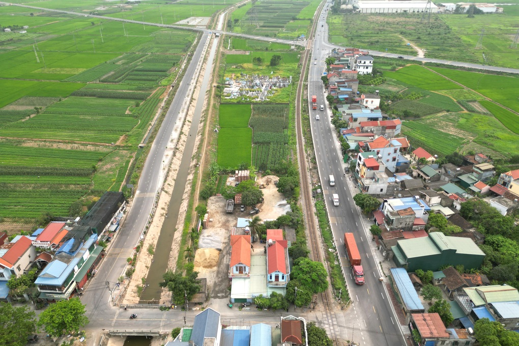 Tuyến đường 560 tỷ đồng ở Ninh Bình bị đứt đoạn vì rào chắn - 3 Tuyến đường 560 tỷ đồng ở Ninh Bình bị đứt đoạn vì rào chắn - 3