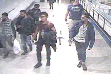 Chiến binh IS "nhởn nhơ" khi hồi hương