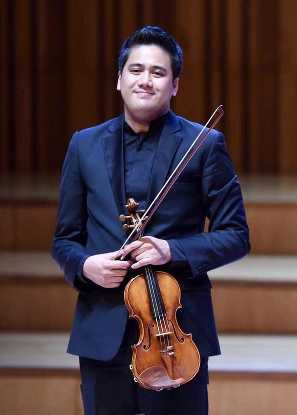 NSND Bùi Công Duy, Đào Tố Loan tham gia Hòa nhạc hạnh phúc chào năm mới - 1 NSND Bùi Công Duy, Đào Tố Loan tham gia Hòa nhạc hạnh phúc chào năm mới - 1