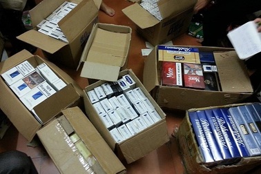 “Nữ quái” đang thụ án treo vẫn đi buôn lậu thuốc lá