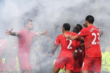 Liverpool đánh bại Everton nhờ bàn thắng phút cuối