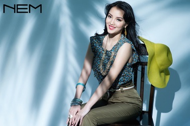 Huỳnh Bích Phương bay bổng ngày hè