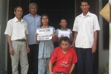 Hơn 45 triệu đồng đến với người đàn ông nuôi 3 con bại não