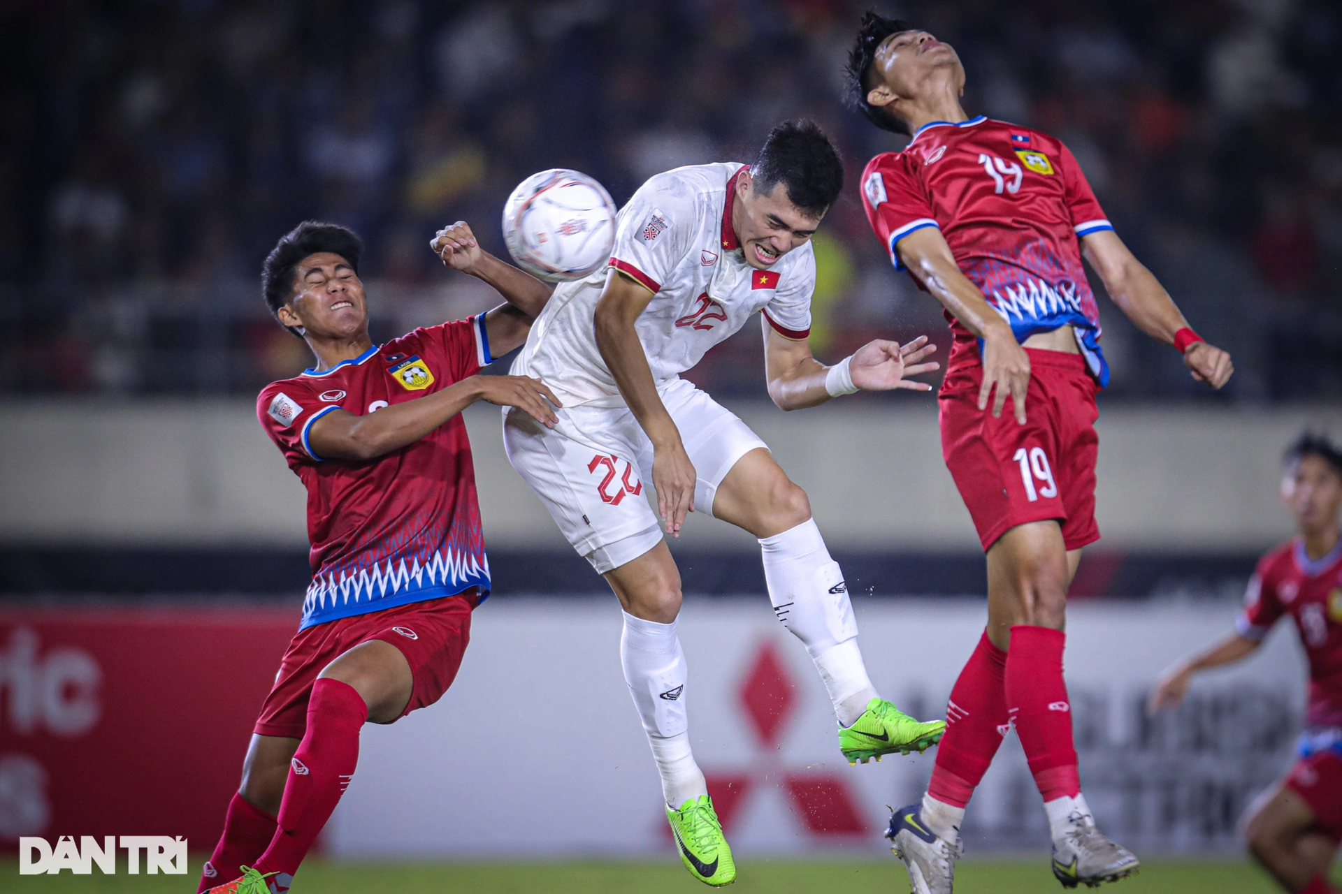 Tuyển Việt Nam thăng hoa, thắng đậm Lào set tennis 6-0 - 8 Tuyển Việt Nam thăng hoa, thắng đậm Lào set tennis 6-0 - 8