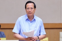 "Chính sách gì hỗ trợ để người lao động gặp khó khăn không phải rút BHXH?"