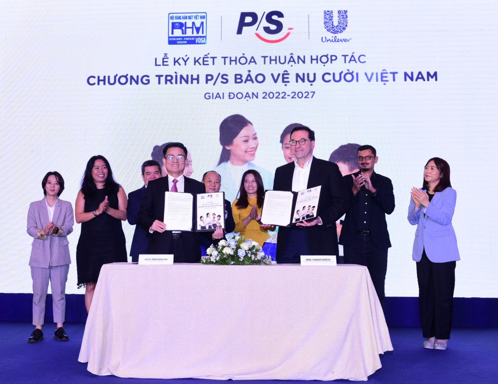 P/S và Hội Răng Hàm Mặt Việt Nam hợp tác thúc đẩy nghiên cứu khoa học - 2 P/S và Hội Răng Hàm Mặt Việt Nam hợp tác thúc đẩy nghiên cứu khoa học - 2