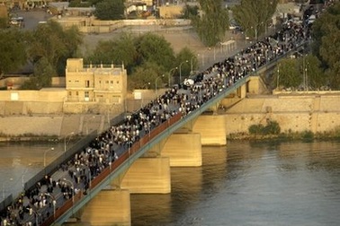 Bạo lực đẫm máu nhằm vào người hành hương, 50 người chết