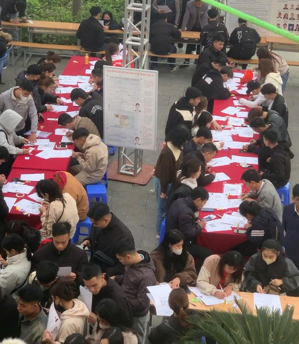 Rút ngắn hành trình giảm nghèo cho vùng “lõi nghèo” - 1