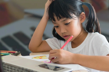 Nghỉ Tết 8 ngày, học sinh Hà Nội có phải làm bài tập về nhà không?