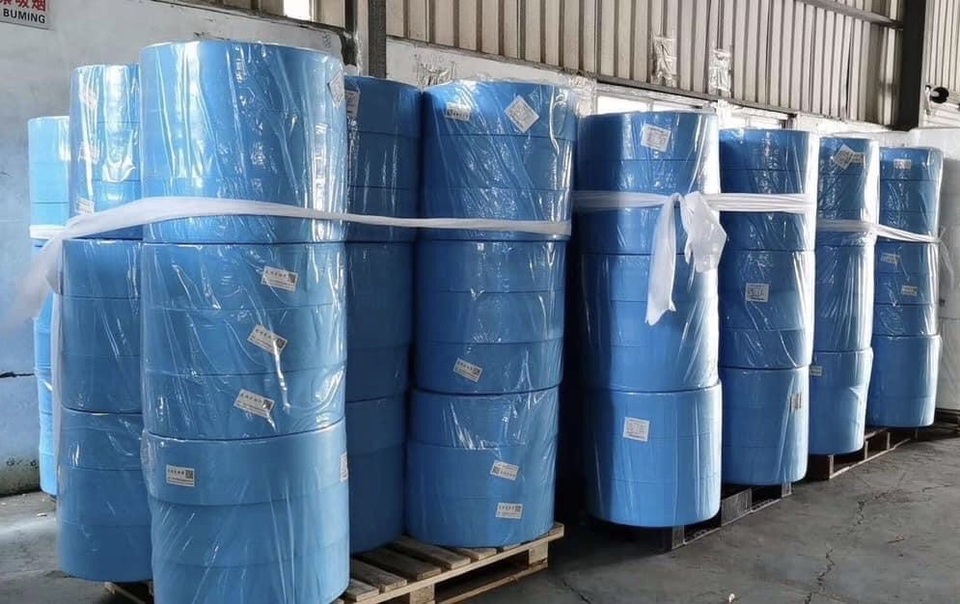 Chợ bán máy làm khẩu trang sôi động, tấp nập trong mùa dịch Covid-19 - 3 Chợ bán máy làm khẩu trang sôi động, tấp nập trong mùa dịch Covid-19 - 3