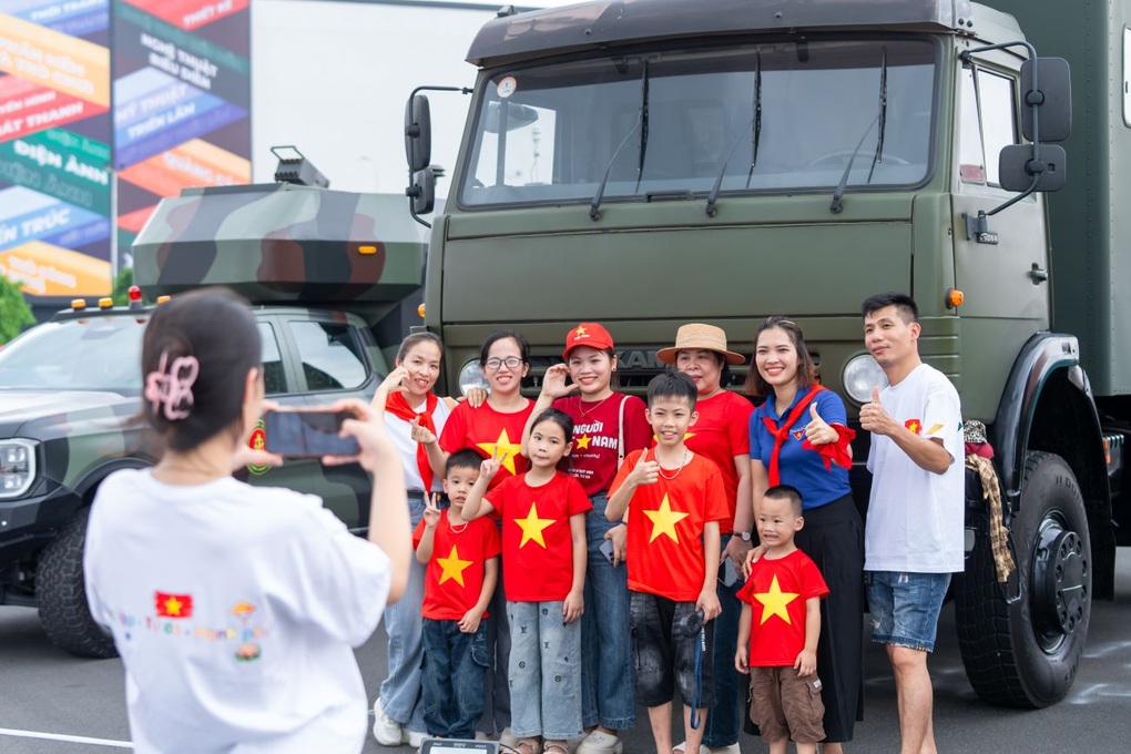 Loạt trải nghiệm chạm đến cảm xúc yêu nước tại Trung tâm Triển lãm Việt Nam - 10 Loạt trải nghiệm chạm đến cảm xúc yêu nước tại Trung tâm Triển lãm Việt Nam - 10