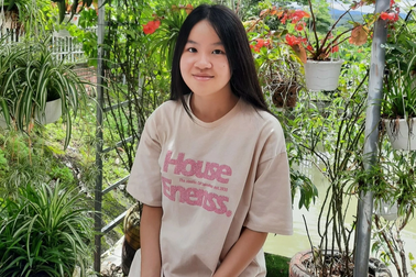 Nữ thủ khoa khối A00 đạt điểm 10 môn hóa: "Em luyện đề nhiều lắm!"