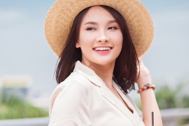 Bảo Thanh khoe đường cong “hút mắt” trước ngày sang Hàn đóng phim