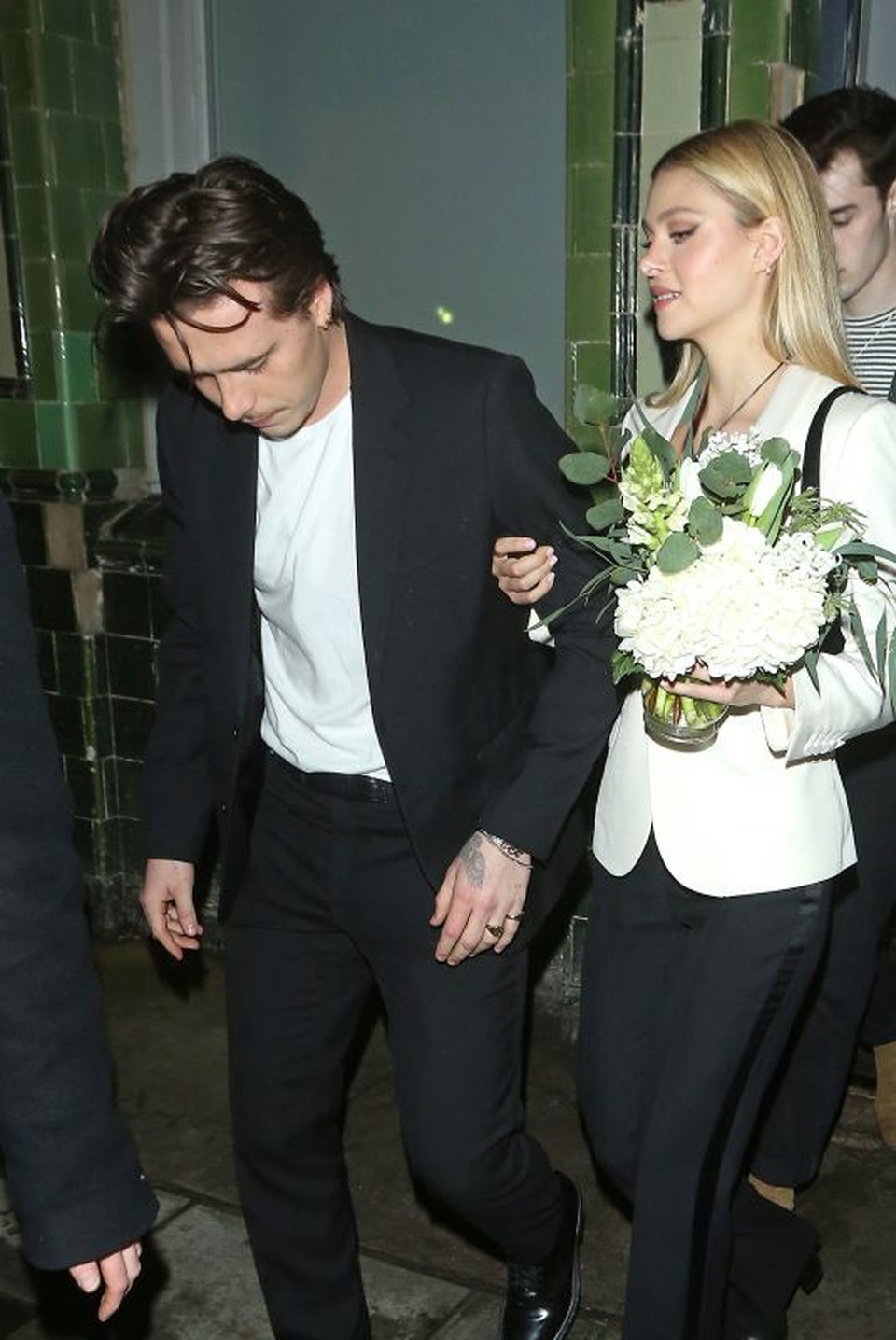 Brooklyn Beckham chuyển tới sống cùng bạn gái hơn tuổi - 1 Brooklyn Beckham chuyển tới sống cùng bạn gái hơn tuổi - 1