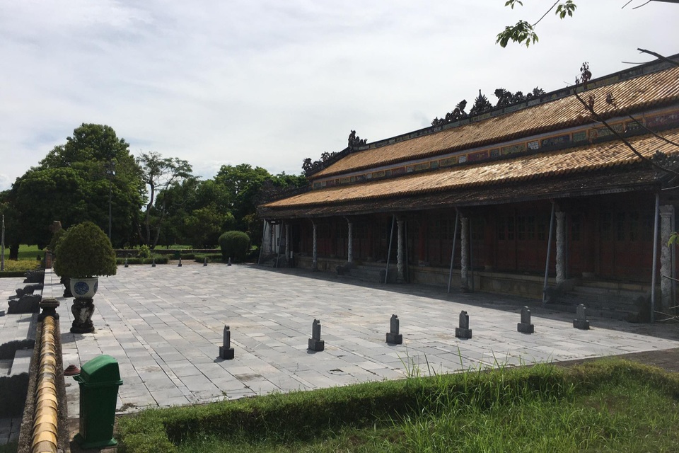 Ngắm ngôi điện đặt ngai vàng vua Nguyễn trước khi trùng tu - 5 Ngắm ngôi điện đặt ngai vàng vua Nguyễn trước khi trùng tu - 5