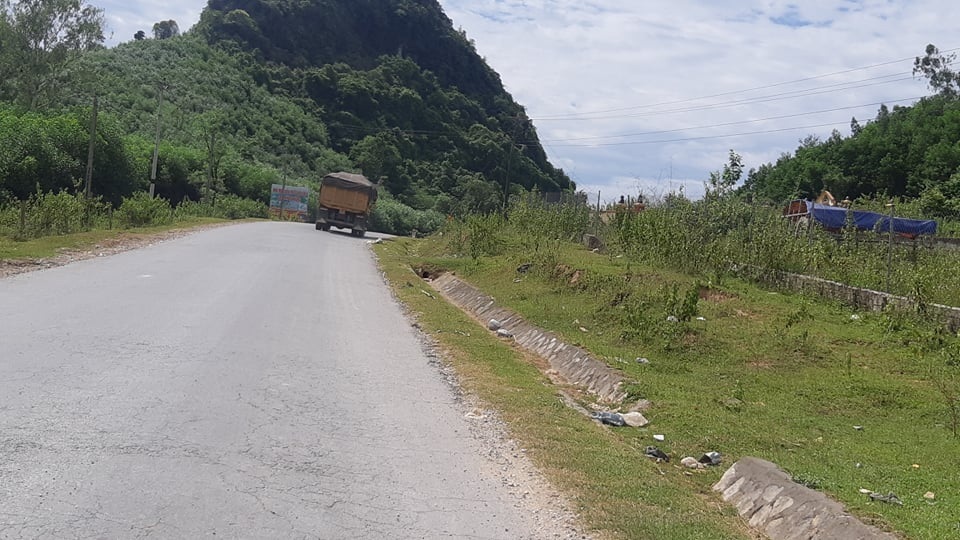 Qua mặt chính quyền, khai thác đất trái phép tràn lan tại Nghệ An - 5 Qua mặt chính quyền, khai thác đất trái phép tràn lan tại Nghệ An - 5