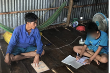 HS lớp 6 không đọc được chữ: Phụ huynh không hiểu vì sao con lên lớp?