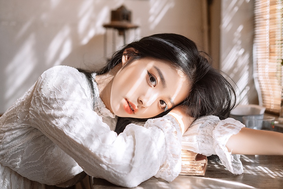 Hot girl trường Kinh tế quốc dân sở hữu gương mặt đẹp không góc chết - 1 Hot girl trường Kinh tế quốc dân sở hữu gương mặt đẹp không góc chết - 1