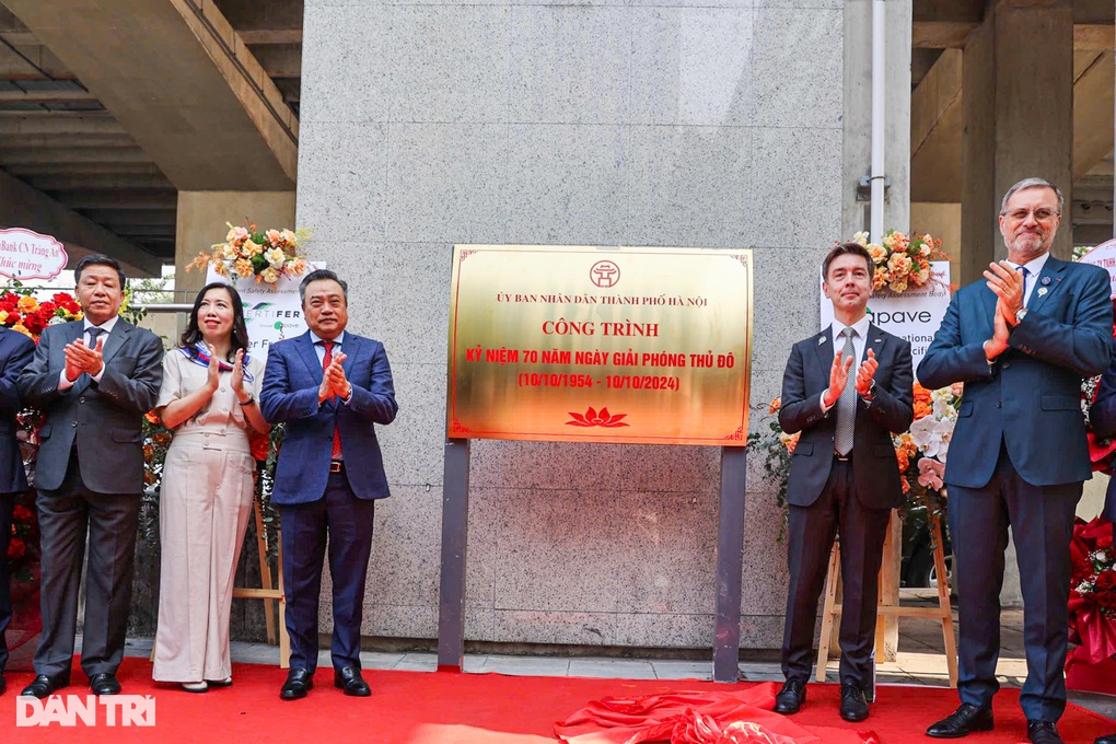 Chính thức vận hành thương mại đường sắt trên cao Nhổn - Ga Hà Nội - 2 Chính thức vận hành thương mại đường sắt trên cao Nhổn - Ga Hà Nội - 2