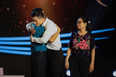 Cao Xuân Tài khóc trên sóng truyền hình