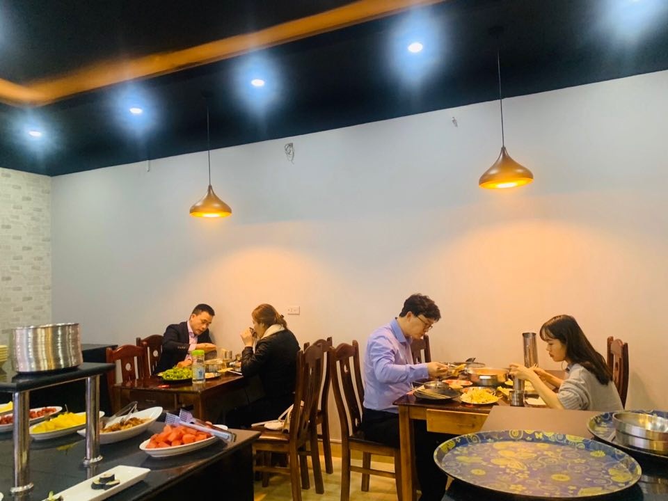 Bắc Ninh: Nhà hàng sụt giảm gần chục lần vì khách Hàn không ra ngoài - 2 Bắc Ninh: Nhà hàng sụt giảm gần chục lần vì khách Hàn không ra ngoài - 2