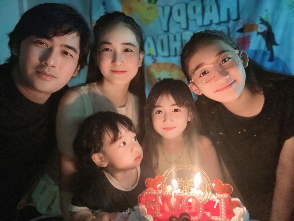 Đời thường Bảo Anh: Trồng rau nuôi cá, hôn nhân viên mãn với vợ kém 11 tuổi - 2 Đời thường Bảo Anh: Trồng rau nuôi cá, hôn nhân viên mãn với vợ kém 11 tuổi - 2