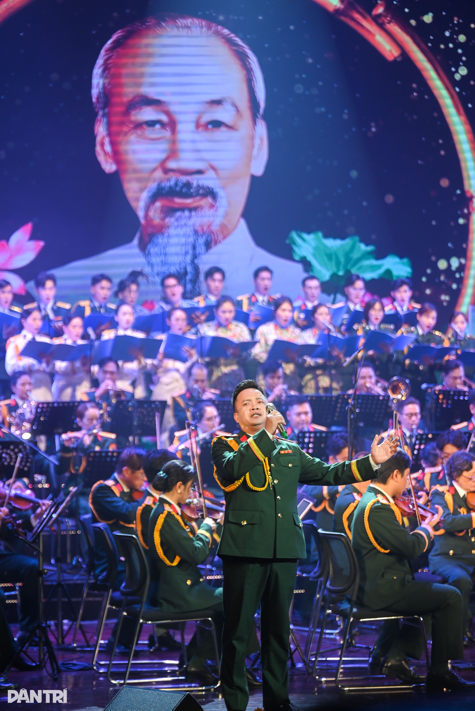 Đêm nhạc Bài ca thống nhất khắc họa dòng chảy lịch sử dân tộc - 7 Đêm nhạc Bài ca thống nhất khắc họa dòng chảy lịch sử dân tộc - 7