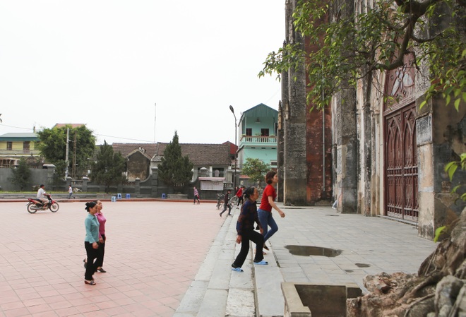 Toàn cảnh Vương cung thánh đường nguy nga, cổ kính ngay gần Hà Nội - 9 Toàn cảnh Vương cung thánh đường nguy nga, cổ kính ngay gần Hà Nội - 9