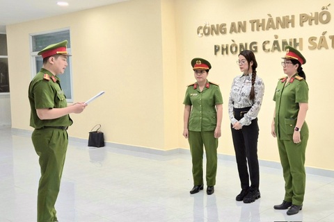 Công an TPHCM tống đạt lệnh bắt diễn viên Trương Ngọc Ánh