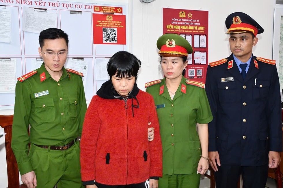 Giết con để lấy tiền bảo hiểm: Kịch bản như phim và sự đổ vỡ về nhân tính - 2 Giết con để lấy tiền bảo hiểm: Kịch bản như phim và sự đổ vỡ về nhân tính - 2