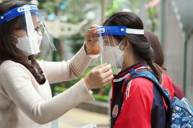 Hà Nội: F0 giảm mạnh, nhiều trường học trực tiếp từ ngày 21/3