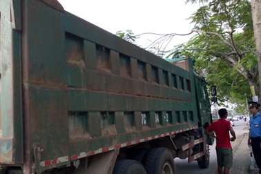 Xe "hổ vồ" vừa bị cắt thùng đã tự ý nối lại