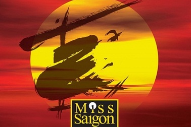 Tại sao “Miss Saigon” có sức hấp dẫn bền bỉ đến vậy?!