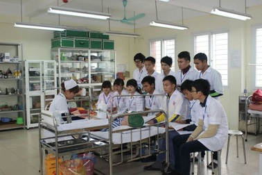 Điểm tựa vững vàng - đào tạo chuyên nghiệp cho học sinh ngành Y Dược