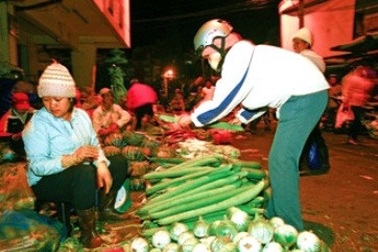 Rau răm, rau má có dư lượng thuốc BVTV 6-10 lần