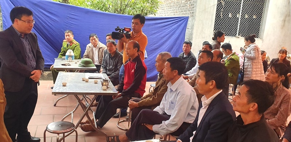 Vụ hộ nghèo ở nhà 3 tầng: Kỷ luật nhiều cán bộ, công khai xin lỗi nhân dân - 5 Vụ hộ nghèo ở nhà 3 tầng: Kỷ luật nhiều cán bộ, công khai xin lỗi nhân dân - 5