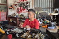 Bán tivi, vay ngân hàng để xuất ngoại, trở về với tiền tỷ xây nhà, mở xưởng