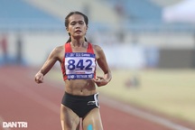 "Bông hồng thép" Hồng Lệ: "Tôi không thần tượng ai ngoài bản thân mình"