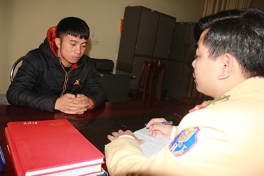 Tạm giữ tài xế xe cứu thương gây tai nạn rồi bỏ trốn trong đêm