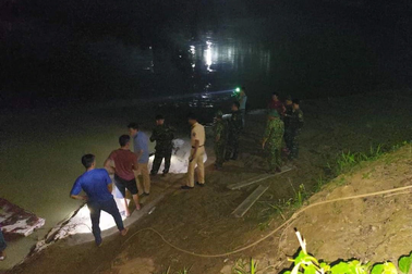 Vụ lật thuyền 5 người chết và mất tích: Tìm thấy nạn nhân thứ 2