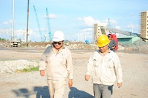 Lao động Trung Quốc không phép: Xin gia hạn… 2 tháng!