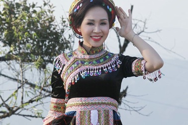 Sao mai Khánh Ly ám ảnh với những đứa trẻ lem luốc vùng cao